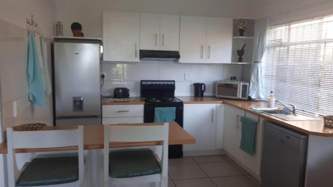 Umtamvuna View Cabanas Port Edward Εξωτερικό φωτογραφία